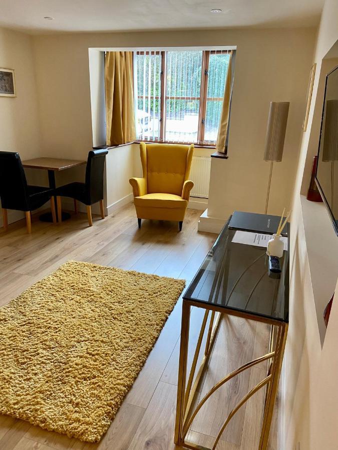High Hedges Apartment A Оксфорд Экстерьер фото